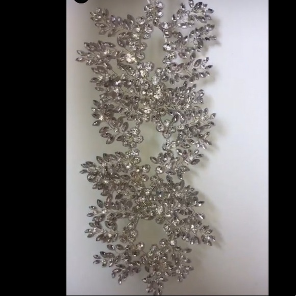 Bridal Hairpiece / Headpiece / Crown - Picture 2 of 2